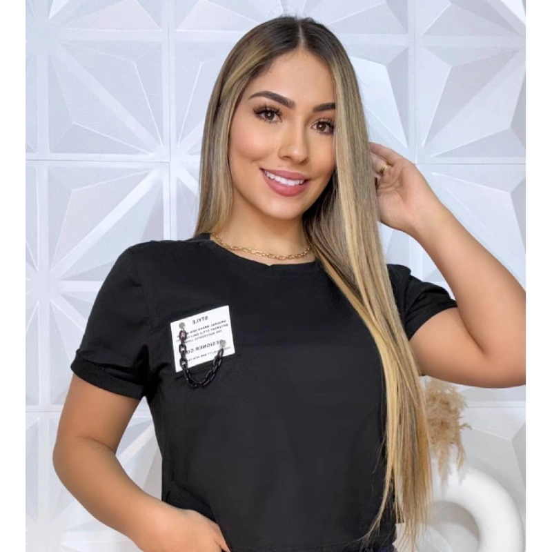 Camiseta Negra Cropped