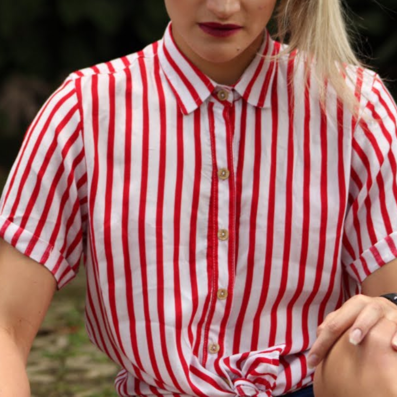 Blusa Roja a Rayas